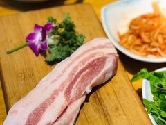 -唯成•韩国炭火烤肉 유성고기