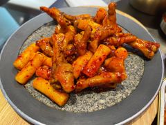 火辣鸡爪-西塔喜稻石锅米饭(太原街店)