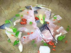 -鲜呦蒸汽石锅鱼(北辰路店)