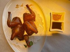 玻璃脆皮乳鸽-粤秀餐厅(国货店)