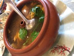 野生菌汽锅鸡-小厨子私房菜·云南美食店