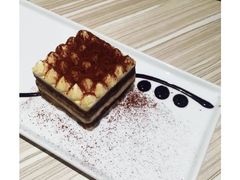 -必胜客(武汉欢乐谷店)