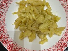 凉拌花菜梗-尚品越府·融合餐厅(延安路店)