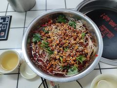-周良天山牛杂城(天山路总店)