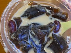 -八婆婆烧仙草(中山路店)