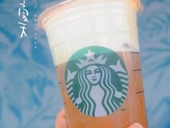 大溪地风情绵云冷萃-星巴克(武汉欧利新天地店)