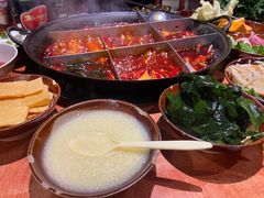 -周小明火锅(黑金冠社区店)