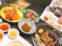 -草家酱蟹炭火烤肉店(珲春南路一店)