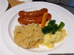 -LENBACH兰巴赫西餐啤酒坊(大连东港店)