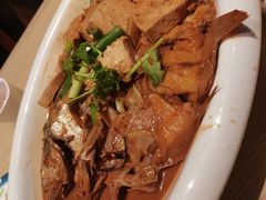 大连小船焖鱼-小船渔村•大连菜•大连焖鱼(黄河路店)