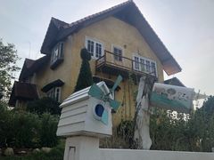 -黄色小屋