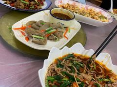 -洪霞餐馆