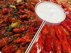 -肥肥虾庄·金牌油焖大虾(汉街SKP店)