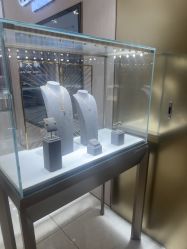 -周大福CHOW TAI FOOK(长寿路189弄购物中心店)