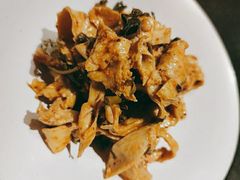 香椿拌面筋-丝路金桃·新疆菜(徐汇店)