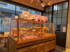 面包甜点陈列柜-多乐之日(华贸天地店)