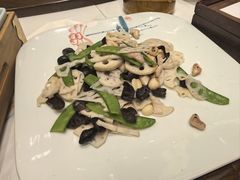 -梅花香里大酒店(郁金香路店)