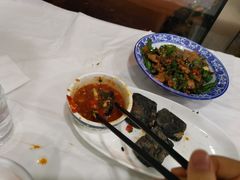 油炸臭豆腐-新新湘菜馆(新中街二条店)