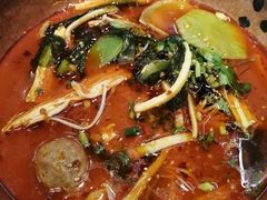 -成都你六姐·牛肉冒菜(上海环宇荟店)