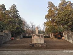 -廖仲恺何香凝墓