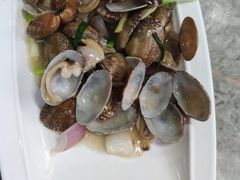 葱蒜炒花甲-四川小胡子海鲜(丁村万人海鲜广场店)