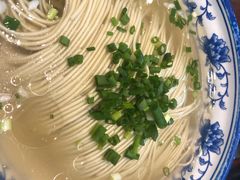 白汤面底-同得兴面馆.苏式面.三虾面(园区店)