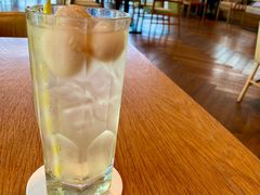 -瑰丽酒店·海吧·天际下午茶·现场DJ·天台酒吧