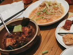 -泉畔人家·老济南经典鲁菜(大明湖店)
