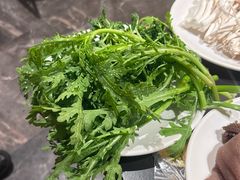 -钱小奴海鲜自助黑金店(杭州滨江龙湖店)