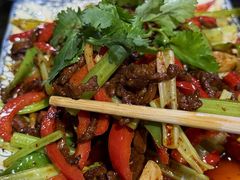 -乐山食古香跷脚牛肉