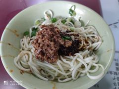 素椒杂酱面-大石人家鱿鱼面馆(大石西路总店)