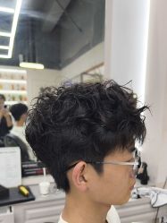 -尤司男士国潮理发馆