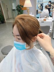-变画·发型STUDIO