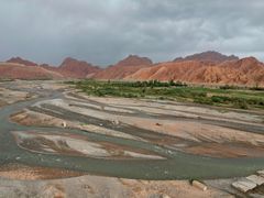 -天山神秘大峡谷