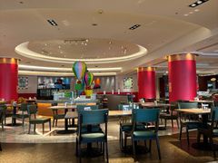 -咖啡苑自助餐厅·中国大饭店