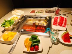 -海底捞火锅鲜切牛肉主题店(长寿路店)