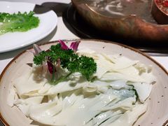 -墨居上隐·院子里火锅(峨眉店)