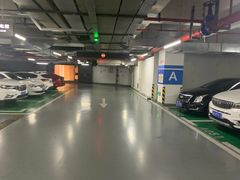 -上海青浦宝龙广场-地下停车场