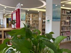 -淮海中路街道图书馆