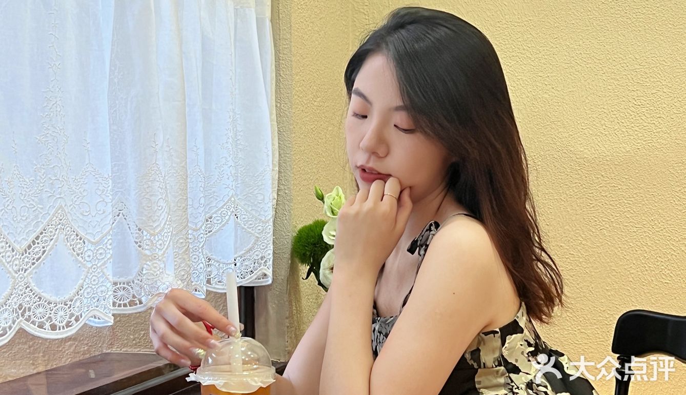 真的可以一个人吃掉4寸蛋糕