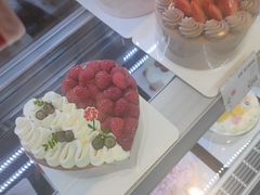 -花花卷卷·鲜食蛋糕(静安久光百货店)