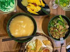 印尼花膠湯班蘭雞粉皮-班兰叶印尼美食
