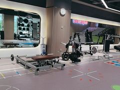 -英派斯健身旗舰店(海信国际中心馆)