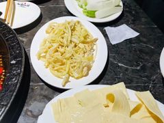 -大鱼山房鱼头火锅(老字号品质店)