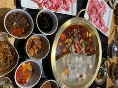 -顶顶汤火牛排火锅·经典铜锅涮肉