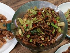 -合合春饼·酱骨·东北菜(潘家园店)