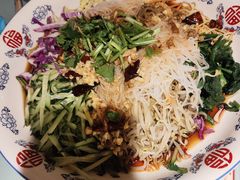 -鱼窝棚柴火铁锅炖(富山屯店)