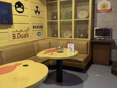 -范特西FANTASY量贩式KTV(民主广场店)