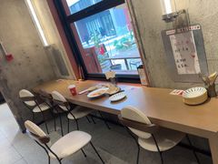 -必胜客(上海华谊新所店)