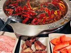 -洞亭火锅(防空洞总店)